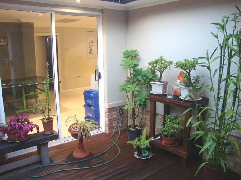 8 Upfield Street, Edensor Park NSW 2176