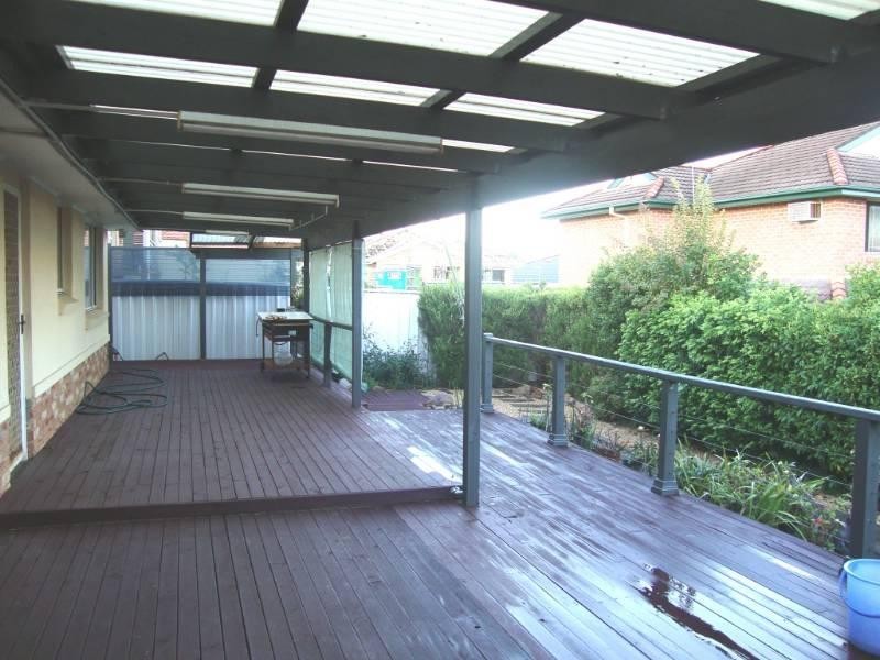 8 Upfield Street, Edensor Park NSW 2176