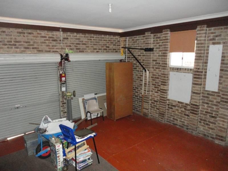 27 Derwent Place, Bossley Park NSW 2176