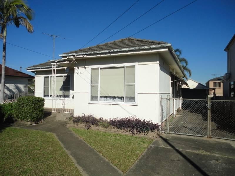 41 Avisford Street, Fairfield NSW 2165