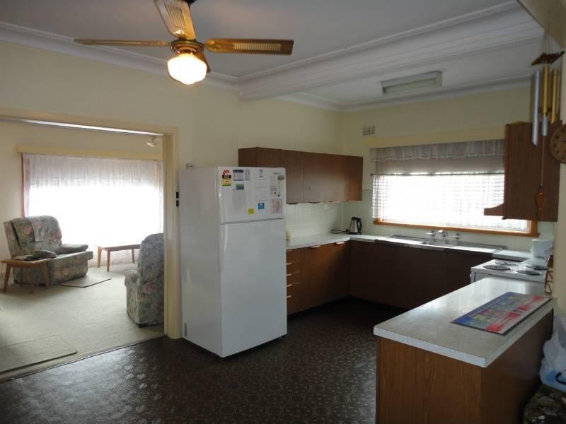 41 Avisford Street, Fairfield NSW 2165