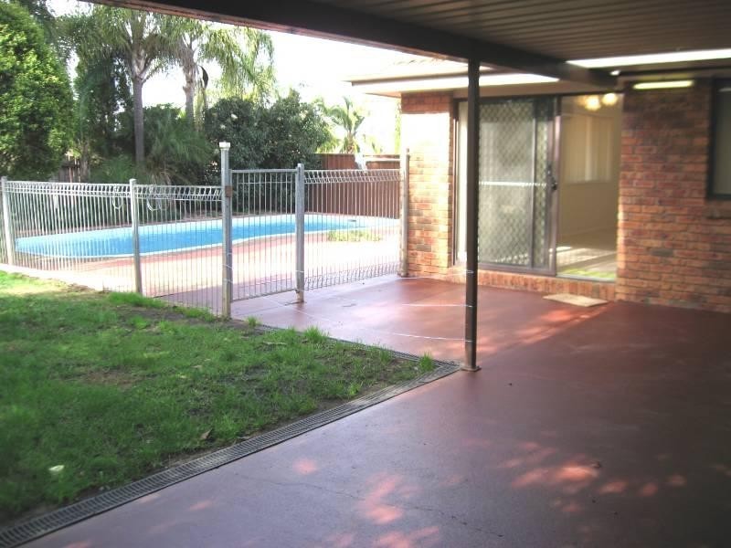 9 Dove Place, Hinchinbrook NSW 2168