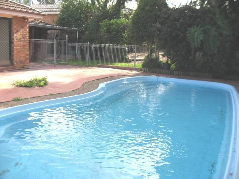 9 Dove Place, Hinchinbrook NSW 2168