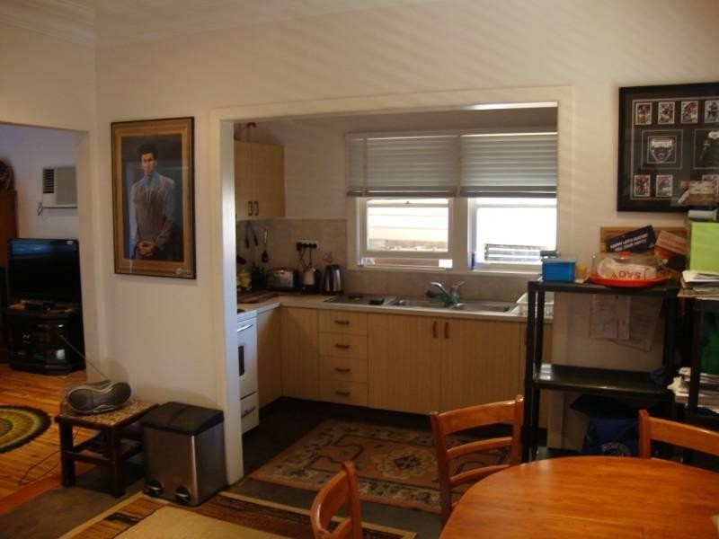 18 Bell Crescent, Fairfield NSW 2165