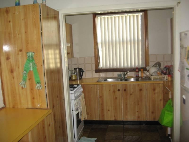 1 Crosby Cresent, Fairfield NSW 2165