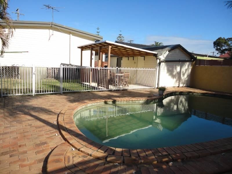 8 Patricia Avenue, Mount Pritchard NSW 2170