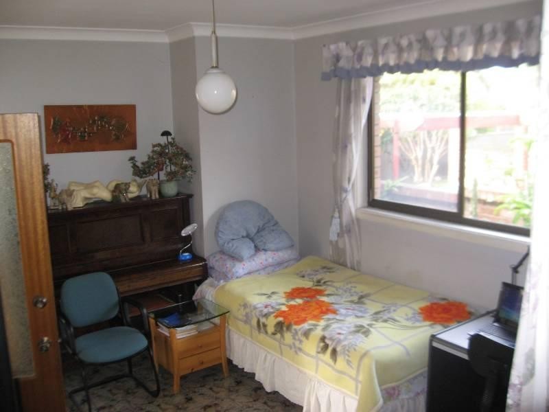 90 Rawson Road, Fairfield West NSW 2165