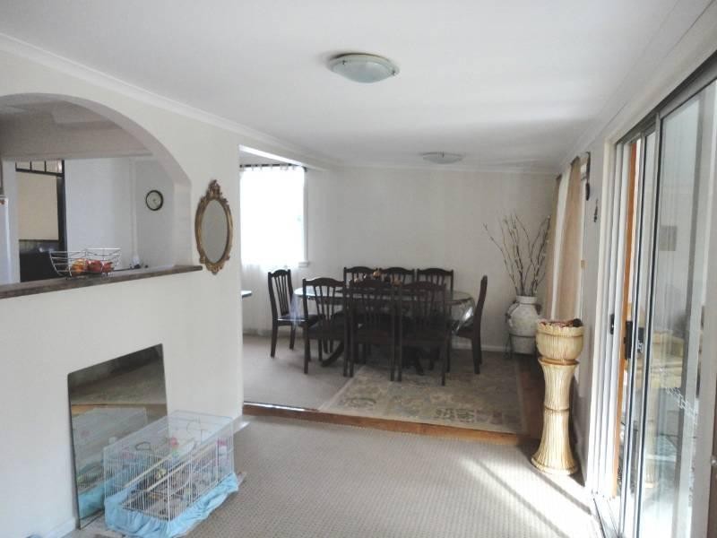 34 Hemingway Crescent, Fairfield NSW 2165