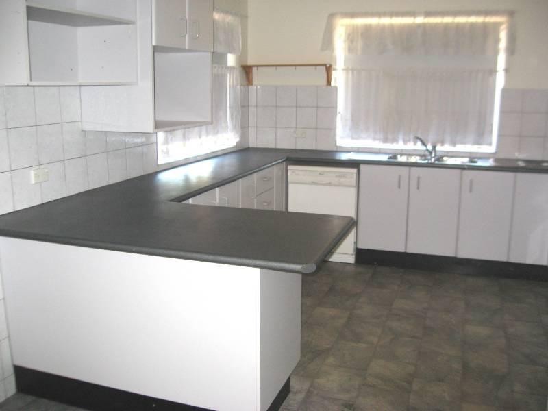 43 Mimosa Road, Bossley Park NSW 2176