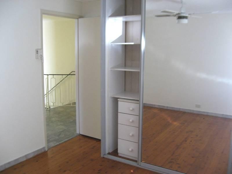 43 Mimosa Road, Bossley Park NSW 2176