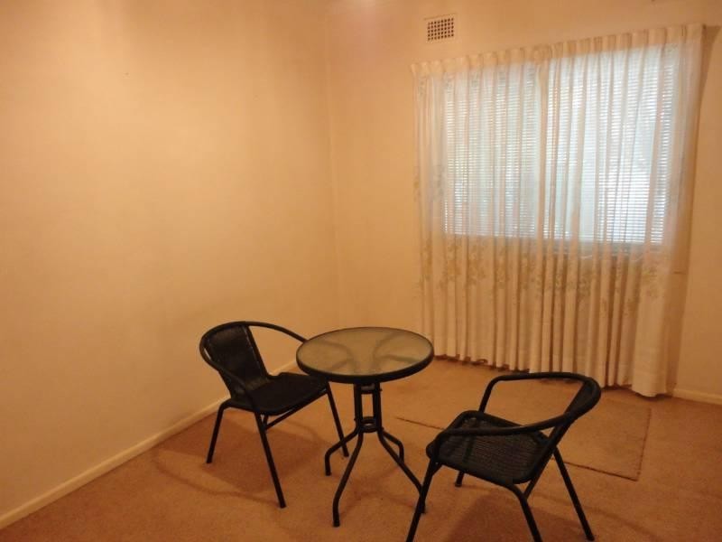 176 Hamilton Road, Fairfield NSW 2165