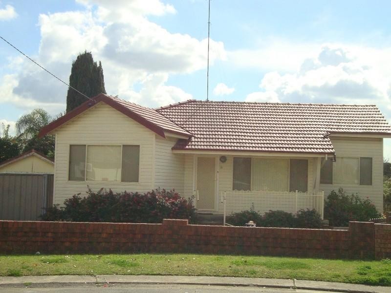 Fairfield NSW 2165