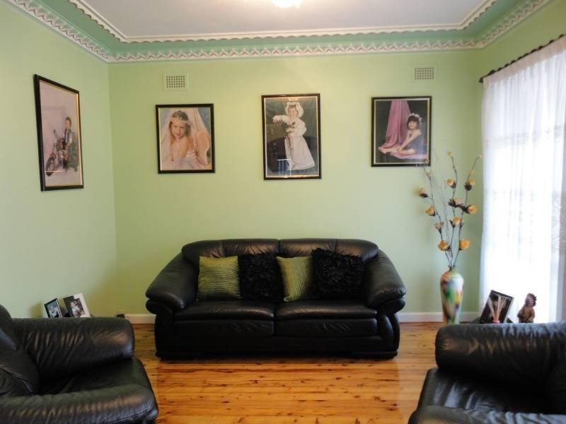 42 Robertson Street, Guildford West NSW 2161