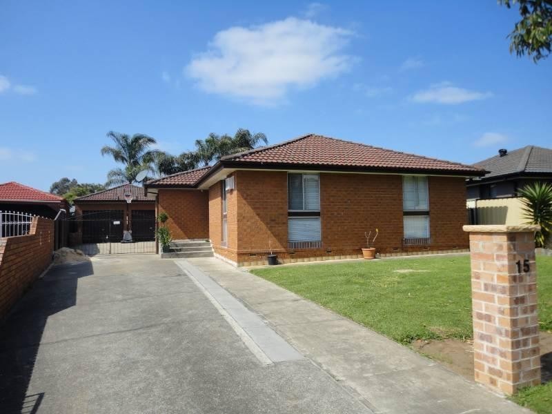 15 Dickens Road, Wetherill Park NSW 2164