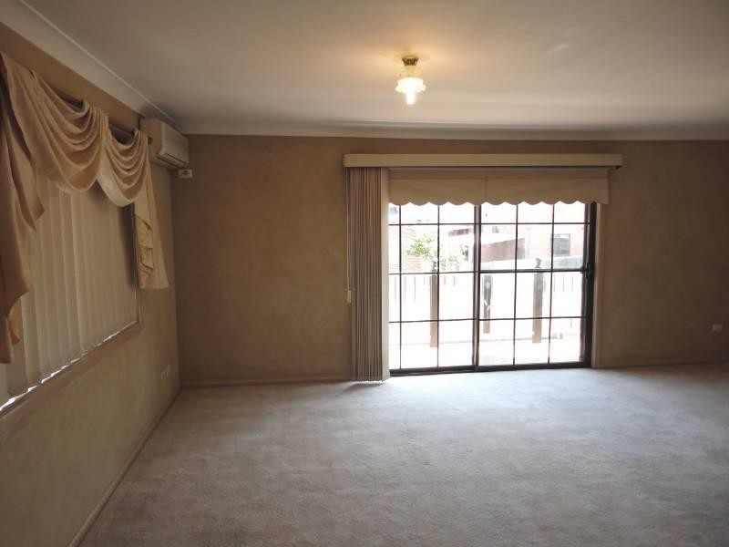 20 Evans Street, Fairfield Heights NSW 2165