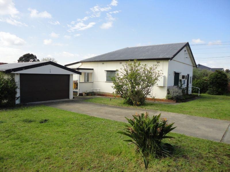 100 The Boulevard, Fairfield Heights NSW 2165