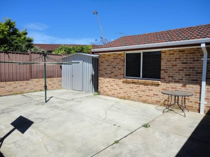 7 Saxonvale Crescent, Edensor Park NSW 2176