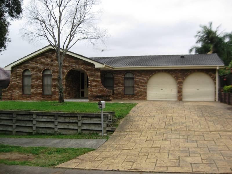 14 Glen Elgin Cresent, Edensor Park NSW 2176