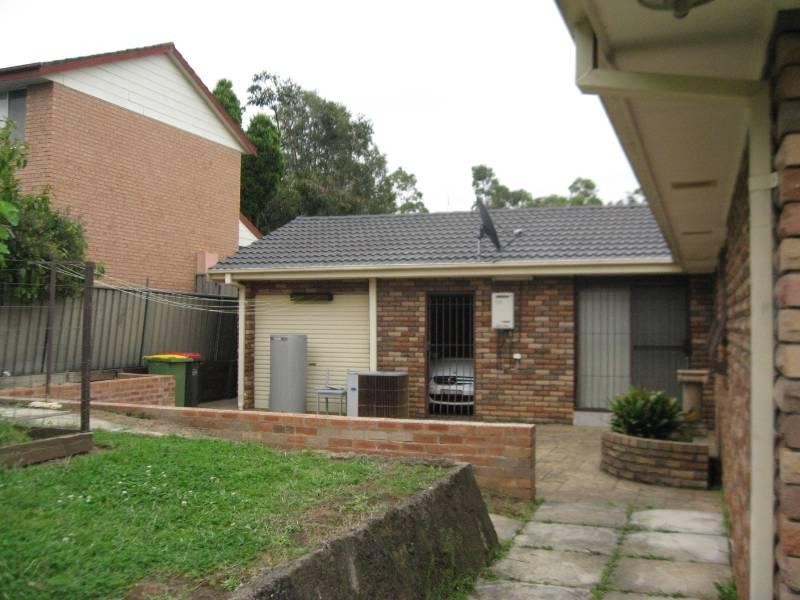 14 Glen Elgin Cresent, Edensor Park NSW 2176