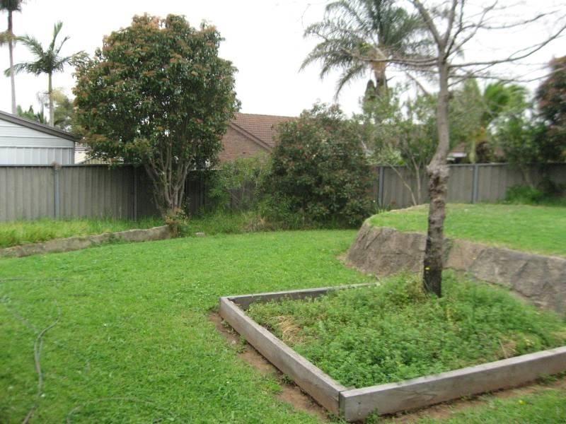 14 Glen Elgin Cresent, Edensor Park NSW 2176