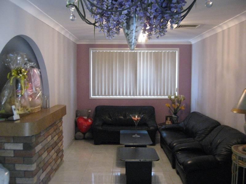 14 Glen Elgin Cresent, Edensor Park NSW 2176