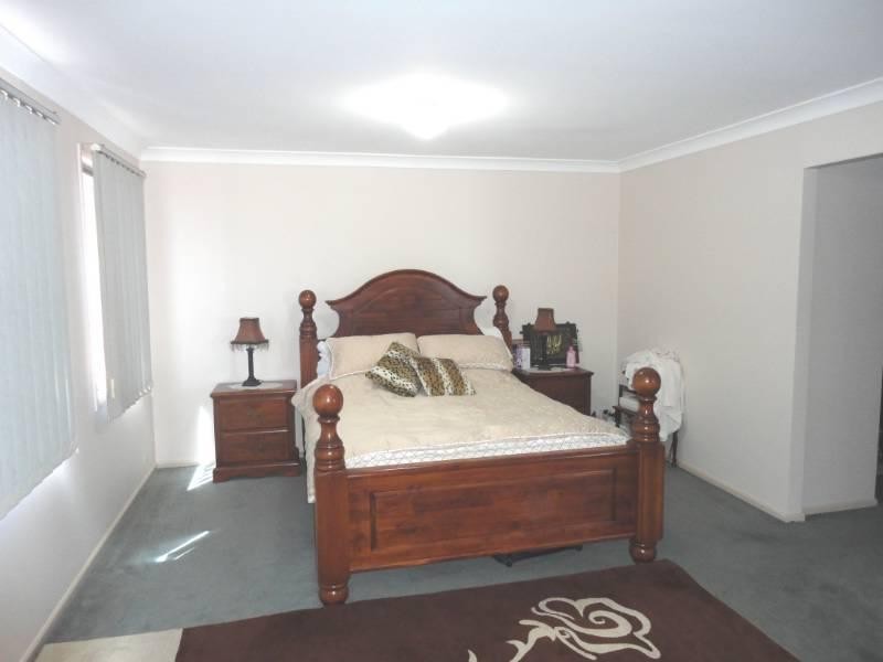 13 Levendale Street, West Hoxton NSW 2171