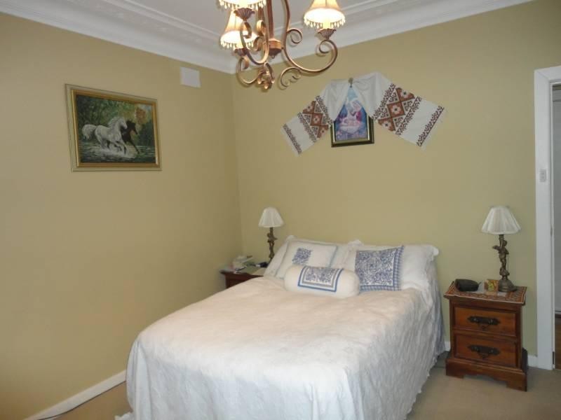 33 East Parade, Fairfield NSW 2165