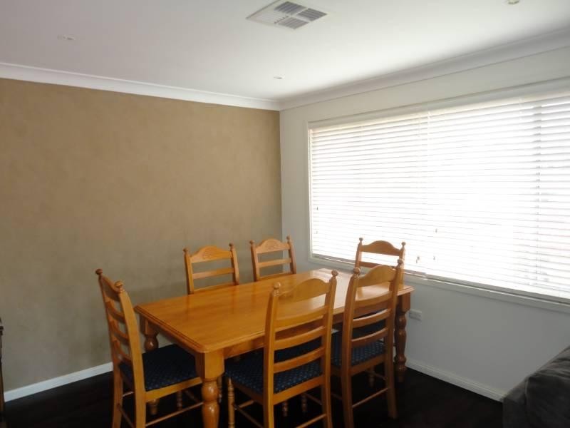 3 Cowan Place, Prairiewood NSW 2176