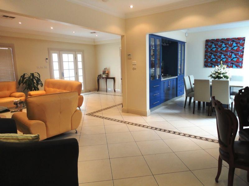 122 Camden Street, Fairfield Heights NSW 2165