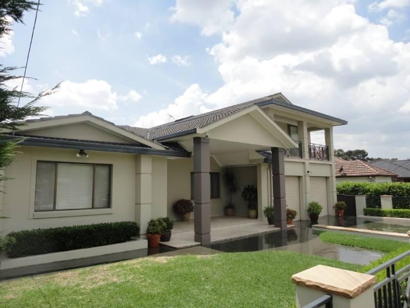 122 Camden Street, Fairfield Heights NSW 2165