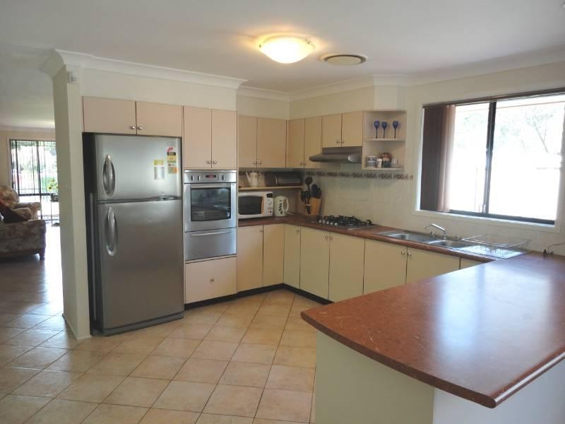 2 Lenton Avenue, Fairfield West NSW 2165