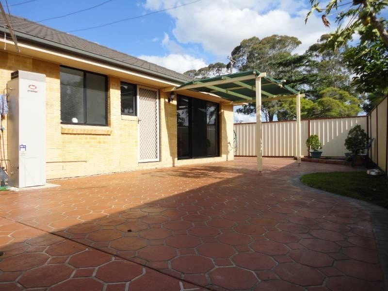 2 Lenton Avenue, Fairfield West NSW 2165