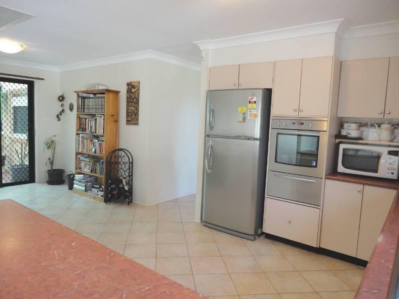 2 Lenton Avenue, Fairfield West NSW 2165