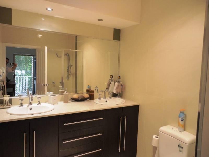 8 Isis Street, Fairfield West NSW 2165