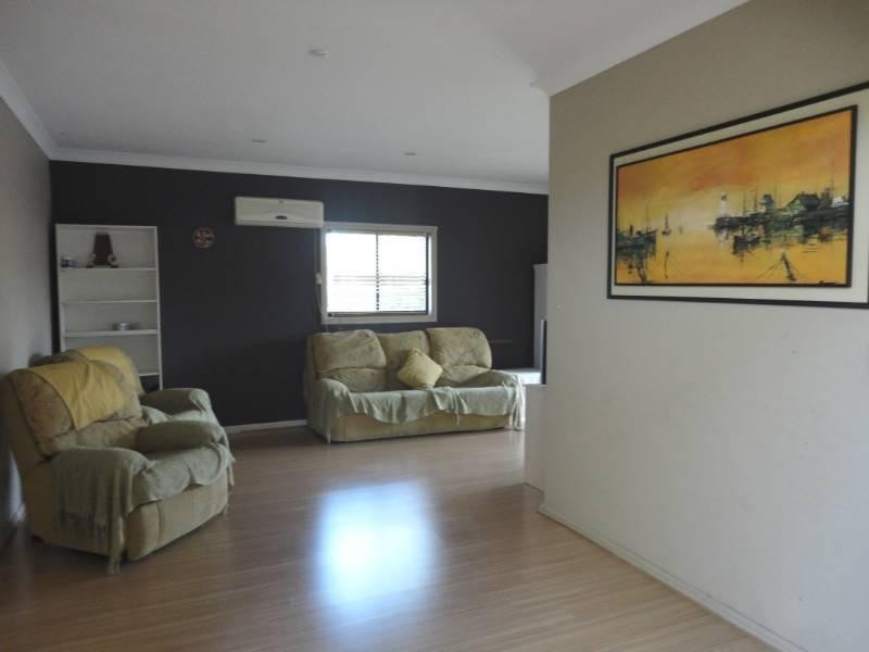 8 Isis Street, Fairfield West NSW 2165