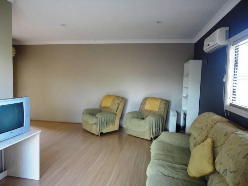 8 Isis Street, Fairfield West NSW 2165