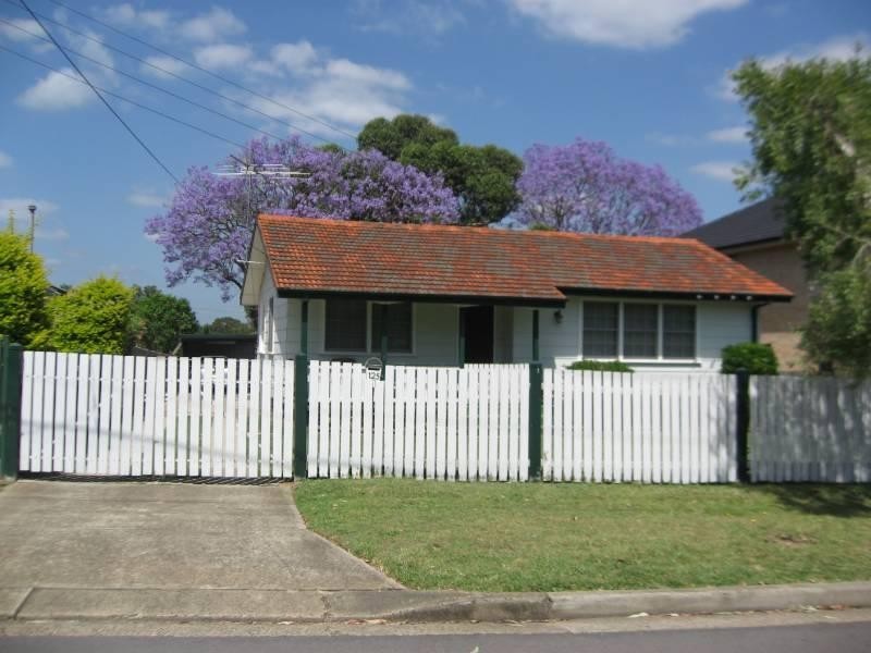 125 Bardia Parade, Holsworthy NSW 2173