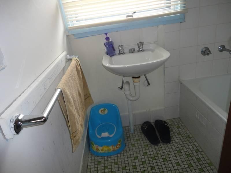 94 Eucalyptus Drive, Macquarie Fields NSW 2564