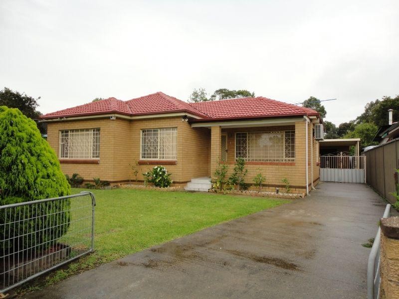 16 Rosemont Avenue, Smithfield NSW 2164