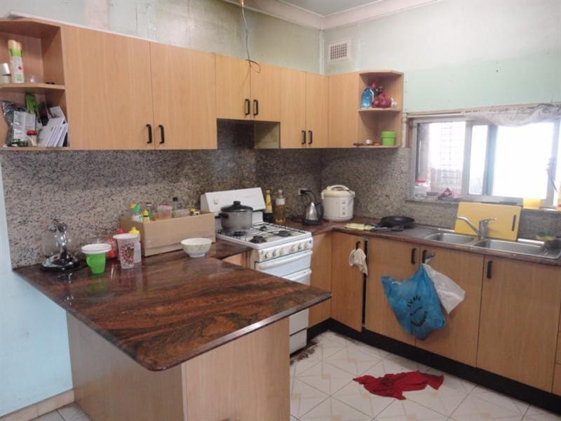 42 Belar Avenue, Villawood NSW 2163