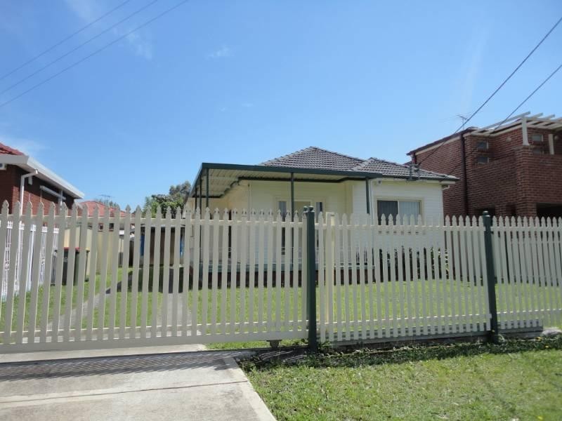 3 Harden Street, Canley Heights NSW 2166