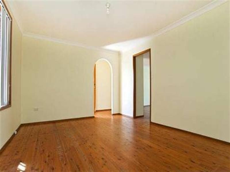 Edensor Park NSW 2176