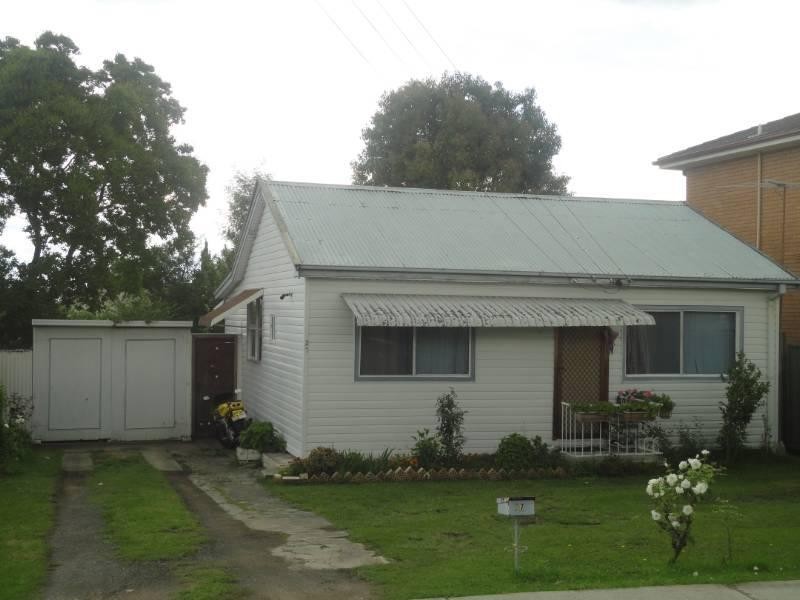 27 Throsby Street, Fairfield Heights NSW 2165