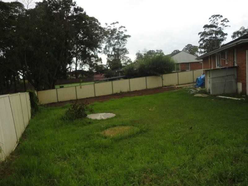 2/20 Dalkeith Street, Busby NSW 2168