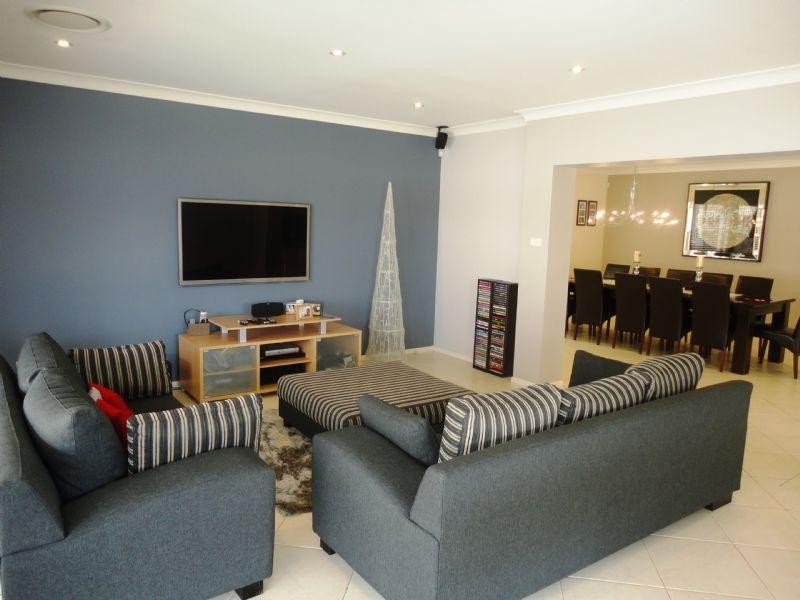 5 Thorpe Place, Abbotsbury NSW 2176