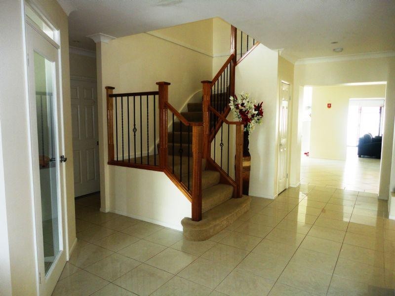 5 Thorpe Place, Abbotsbury NSW 2176