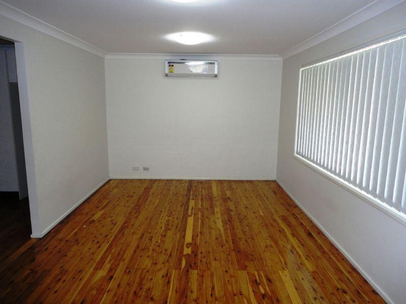 7 Agnew Close, Bossley Park NSW 2176