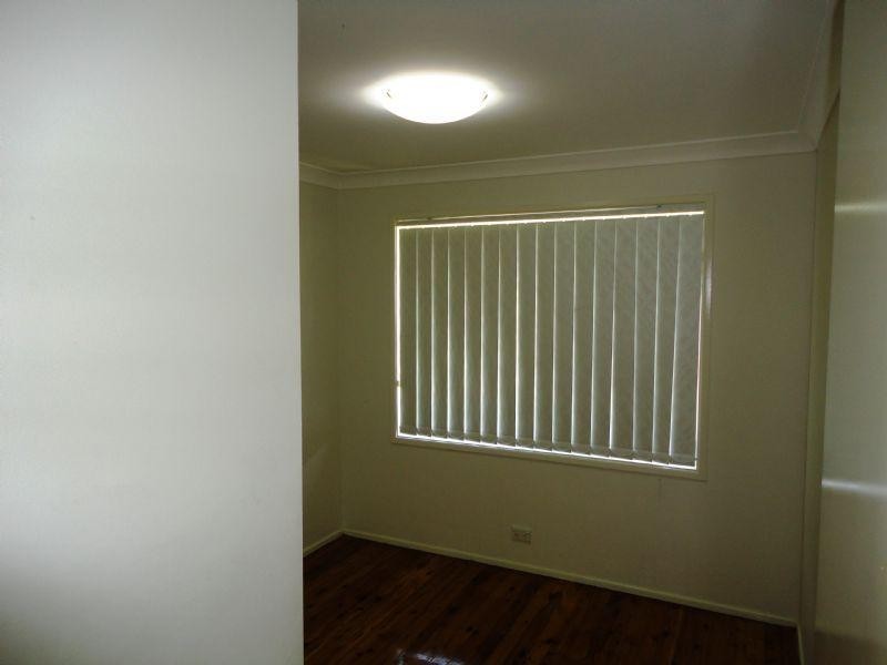 7 Agnew Close, Bossley Park NSW 2176