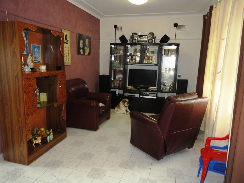 11 Stella Street, Fairfield Heights NSW 2165