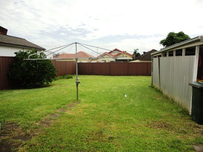 11 Stella Street, Fairfield Heights NSW 2165